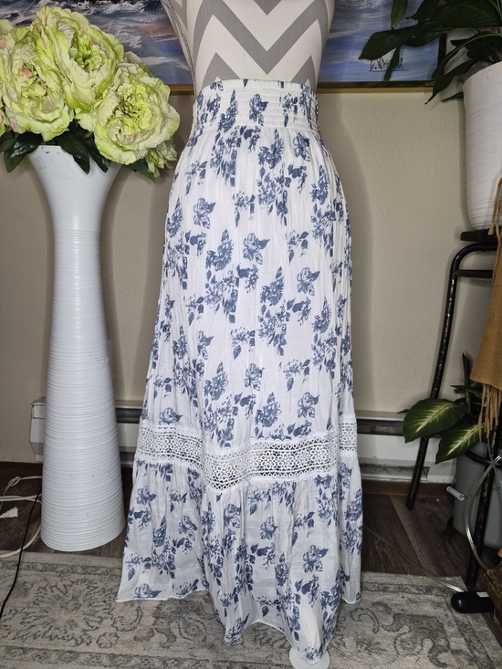 Igee Dresses & Skirts - Igee Women's White & Blue Floral Print Maxi Toered Skirt
